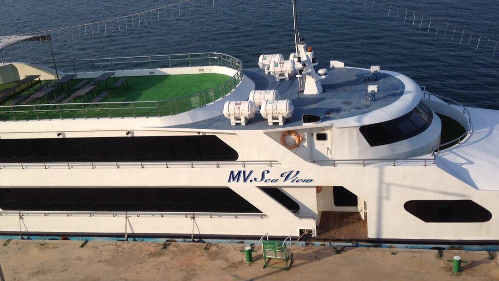 Kapal MV Sea View Nipah Island