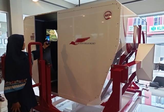 Mesin flight simulator milik Flybest.